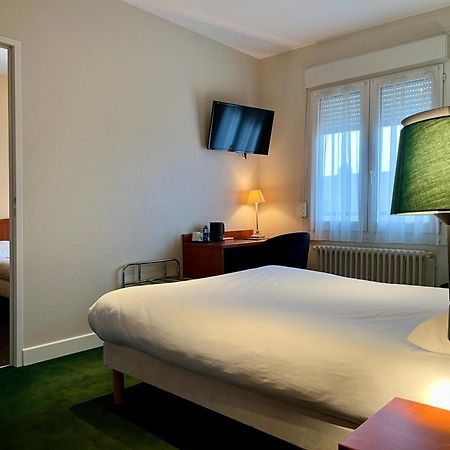 Logis Saint Louis Hotel La Suze-sur-Sarthe Exterior photo