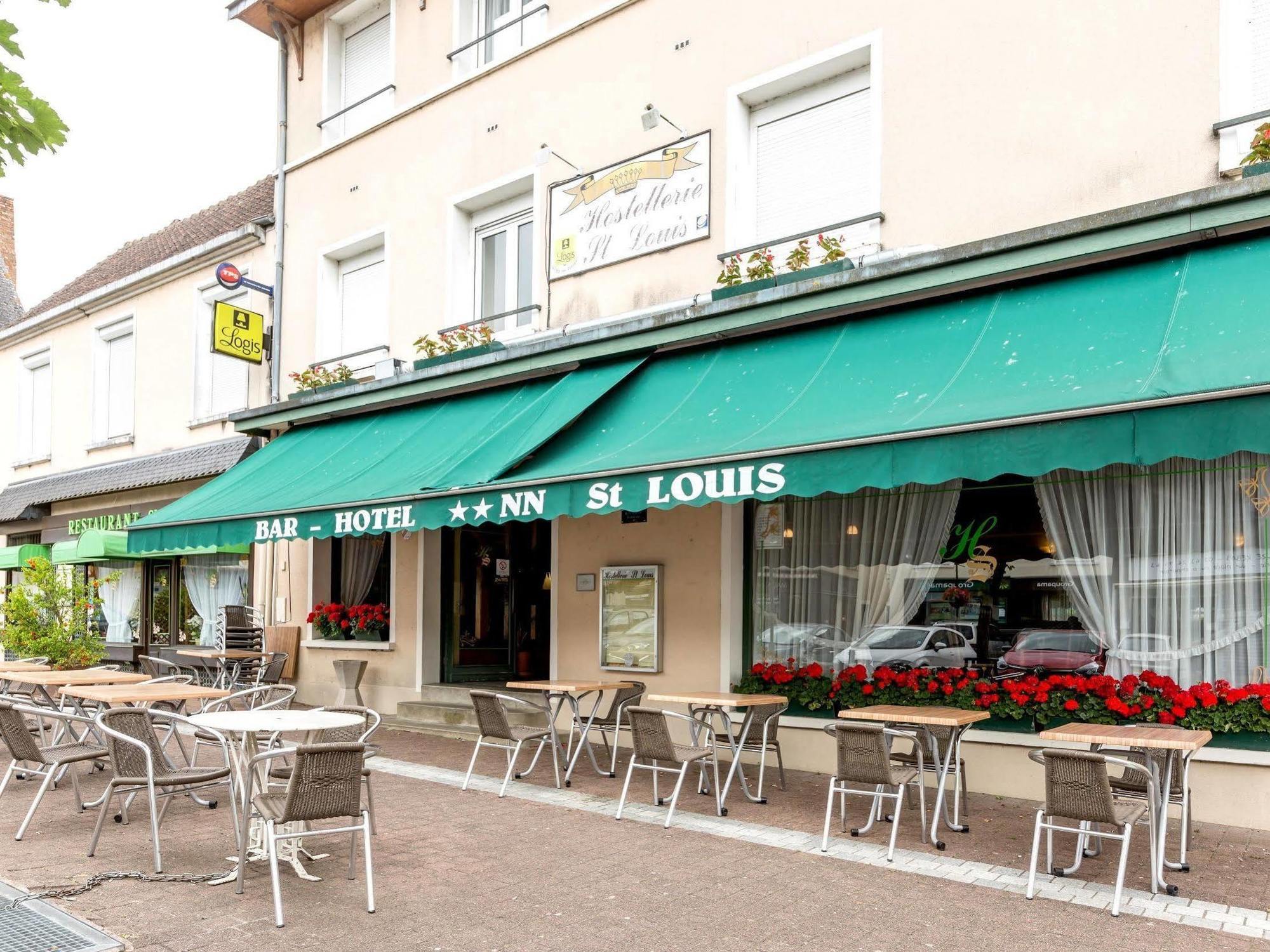 Logis Saint Louis Hotel La Suze-sur-Sarthe Exterior photo